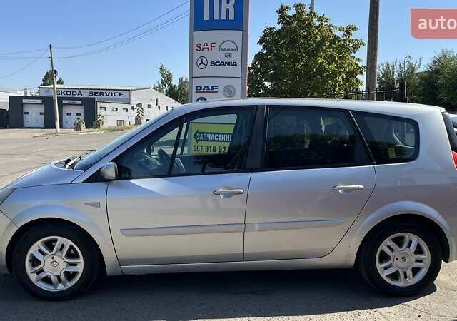 Серый Рено Сценик, объемом двигателя 2 л и пробегом 282 тыс. км за 6990 $, фото 4 на Automoto.ua