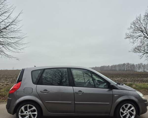 Серый Рено Сценик, объемом двигателя 1.6 л и пробегом 160 тыс. км за 5800 $, фото 17 на Automoto.ua