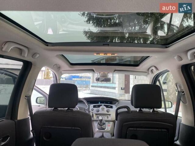 Сірий Рено Сценік, об'ємом двигуна 1.46 л та пробігом 240 тис. км за 5900 $, фото 25 на Automoto.ua