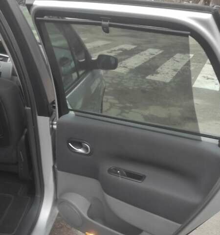 Серый Рено Сценик, объемом двигателя 1.6 л и пробегом 180 тыс. км за 5850 $, фото 13 на Automoto.ua