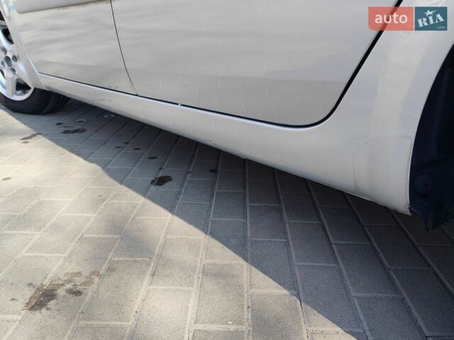 Серый Рено Сценик, объемом двигателя 1.6 л и пробегом 211 тыс. км за 5350 $, фото 15 на Automoto.ua