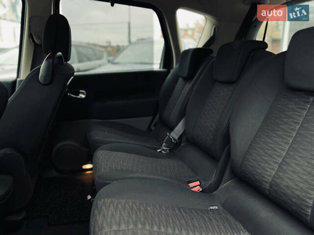 Сірий Рено Сценік, об'ємом двигуна 2 л та пробігом 128 тис. км за 7100 $, фото 8 на Automoto.ua