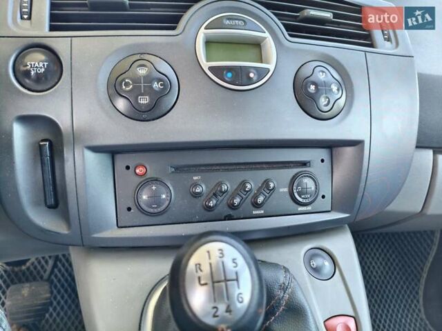 Серый Рено Сценик, объемом двигателя 1.5 л и пробегом 240 тыс. км за 5650 $, фото 5 на Automoto.ua