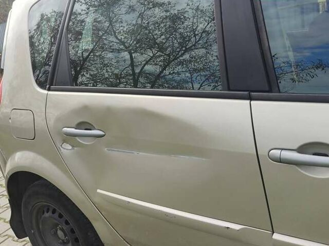 Сірий Рено Сценік, об'ємом двигуна 1.6 л та пробігом 230 тис. км за 4300 $, фото 9 на Automoto.ua