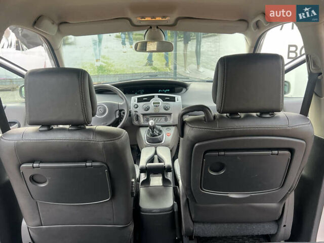 Серый Рено Сценик, объемом двигателя 1.46 л и пробегом 198 тыс. км за 4200 $, фото 22 на Automoto.ua