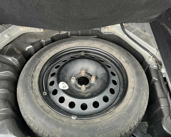 Серый Рено Сценик, объемом двигателя 1.87 л и пробегом 245 тыс. км за 5700 $, фото 15 на Automoto.ua