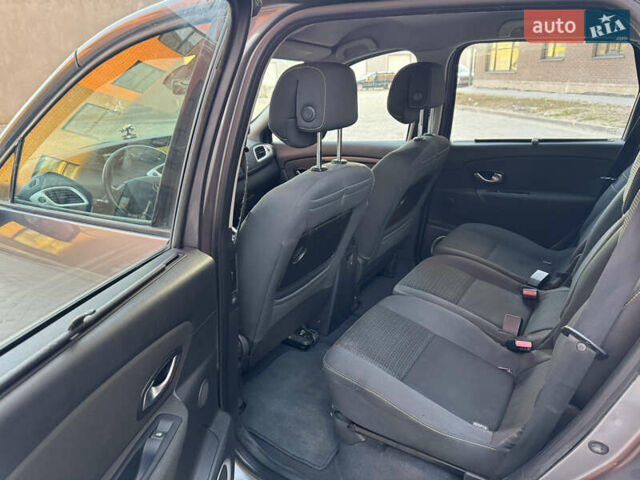 Сірий Рено Сценік, об'ємом двигуна 1.46 л та пробігом 265 тис. км за 5350 $, фото 27 на Automoto.ua