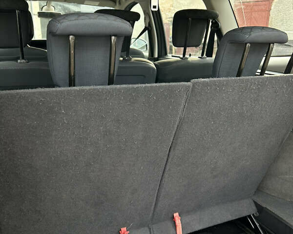 Серый Рено Сценик, объемом двигателя 1.5 л и пробегом 241 тыс. км за 5950 $, фото 25 на Automoto.ua