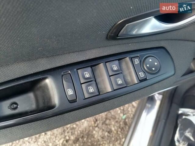 Серый Рено Сценик, объемом двигателя 1.6 л и пробегом 156 тыс. км за 7200 $, фото 8 на Automoto.ua