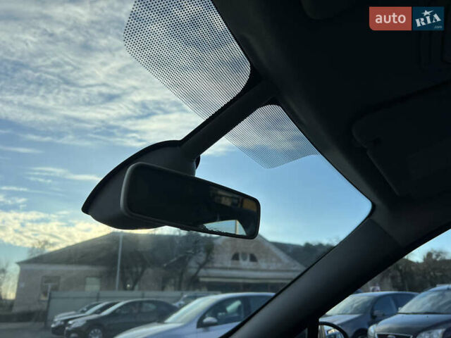 Сірий Рено Сценік, об'ємом двигуна 1.6 л та пробігом 237 тис. км за 7650 $, фото 39 на Automoto.ua
