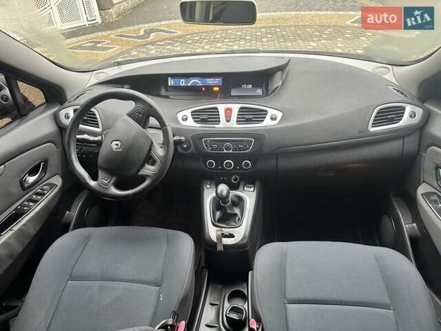Сірий Рено Сценік, об'ємом двигуна 1.46 л та пробігом 271 тис. км за 4750 $, фото 10 на Automoto.ua