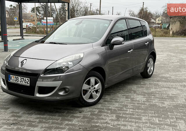 Сірий Рено Сценік, об'ємом двигуна 1.6 л та пробігом 176 тис. км за 7250 $, фото 9 на Automoto.ua