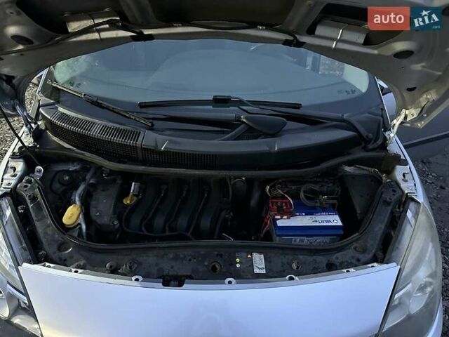 Серый Рено Сценик, объемом двигателя 1.6 л и пробегом 228 тыс. км за 5450 $, фото 30 на Automoto.ua