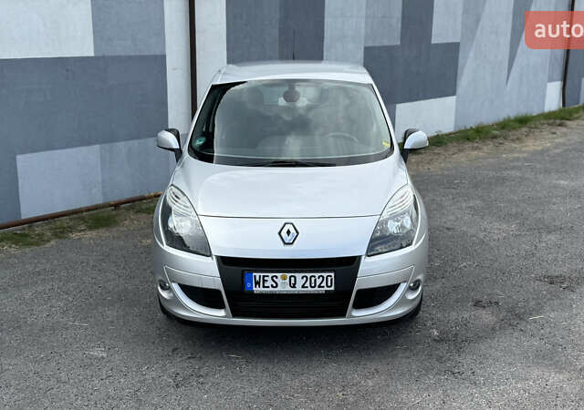 Рено Сценик 2009 в Виннице на Automoto.ua Серый Рено Сценик, объемом двигателя 0 л и пробегом 220 тыс. км за 7750 $, фото 19 на Automoto.ua