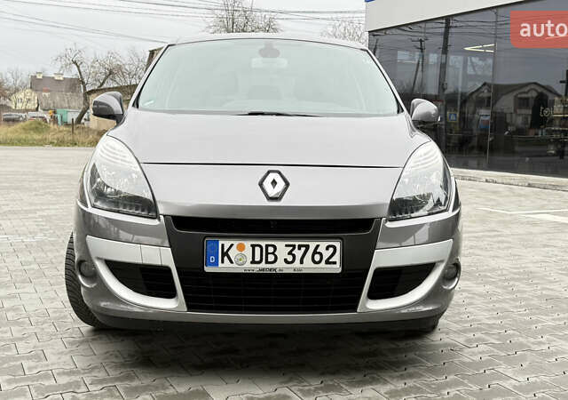 Сірий Рено Сценік, об'ємом двигуна 1.6 л та пробігом 176 тис. км за 7250 $, фото 6 на Automoto.ua