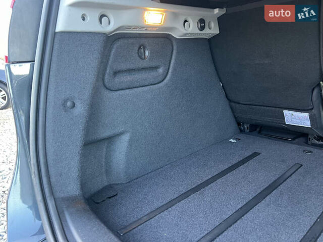 Сірий Рено Сценік, об'ємом двигуна 1.6 л та пробігом 237 тис. км за 7650 $, фото 62 на Automoto.ua