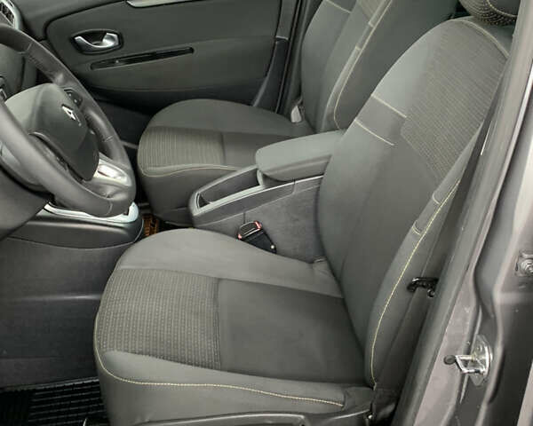 Серый Рено Сценик, объемом двигателя 1.6 л и пробегом 214 тыс. км за 7350 $, фото 37 на Automoto.ua