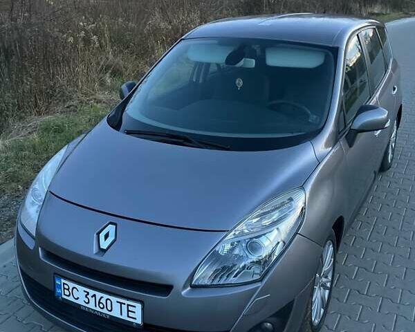 Серый Рено Сценик, объемом двигателя 1.5 л и пробегом 241 тыс. км за 5950 $, фото 1 на Automoto.ua