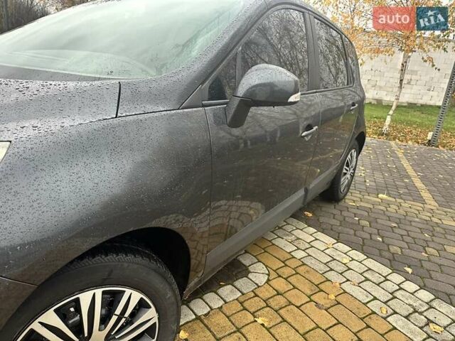 Серый Рено Сценик, объемом двигателя 1.5 л и пробегом 270 тыс. км за 4700 $, фото 13 на Automoto.ua