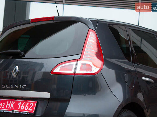 Серый Рено Сценик, объемом двигателя 2 л и пробегом 130 тыс. км за 8200 $, фото 50 на Automoto.ua