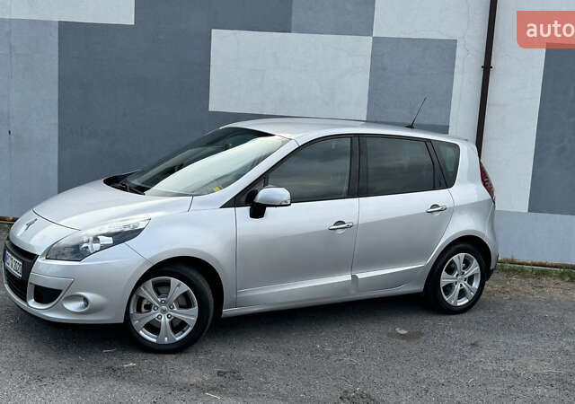 Рено Сценик 2009 в Виннице на Automoto.ua Серый Рено Сценик, объемом двигателя 0 л и пробегом 220 тыс. км за 7750 $, фото 14 на Automoto.ua