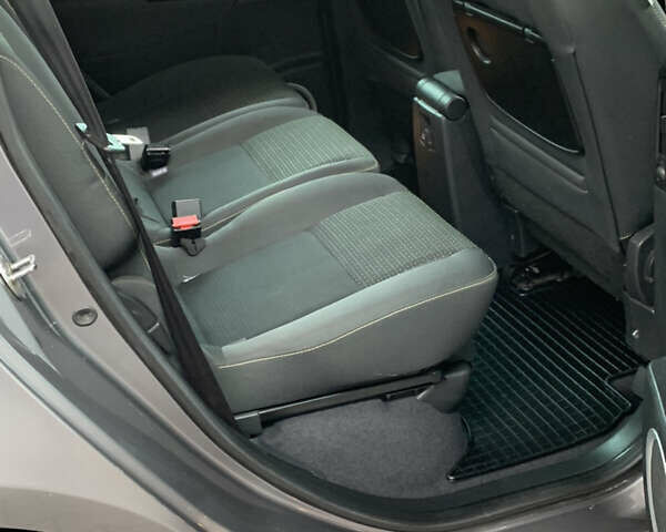 Серый Рено Сценик, объемом двигателя 1.6 л и пробегом 214 тыс. км за 7350 $, фото 50 на Automoto.ua