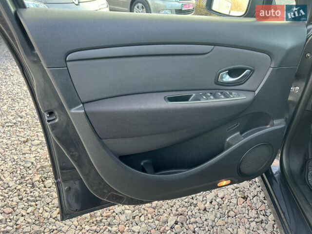 Сірий Рено Сценік, об'ємом двигуна 1.6 л та пробігом 237 тис. км за 7650 $, фото 26 на Automoto.ua
