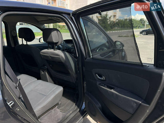 Серый Рено Сценик, объемом двигателя 1.5 л и пробегом 295 тыс. км за 5800 $, фото 5 на Automoto.ua