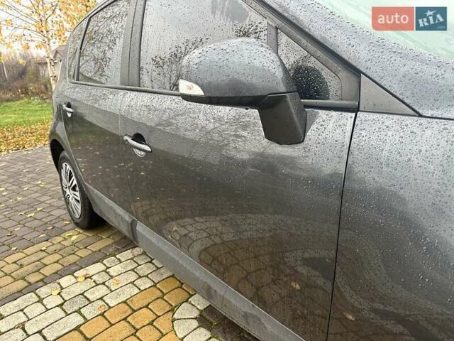 Сірий Рено Сценік, об'ємом двигуна 1.46 л та пробігом 271 тис. км за 4750 $, фото 15 на Automoto.ua