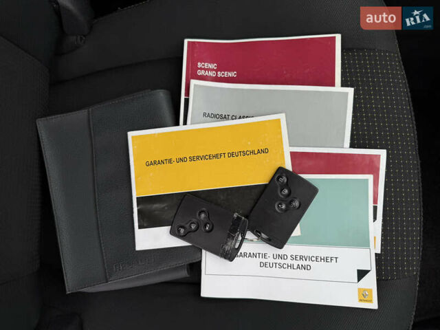 Серый Рено Сценик, объемом двигателя 1.6 л и пробегом 196 тыс. км за 6700 $, фото 120 на Automoto.ua