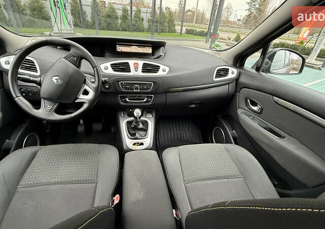 Сірий Рено Сценік, об'ємом двигуна 1.6 л та пробігом 176 тис. км за 7250 $, фото 11 на Automoto.ua