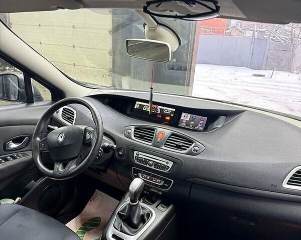 Сірий Рено Сценік, об'ємом двигуна 2 л та пробігом 181 тис. км за 8500 $, фото 6 на Automoto.ua