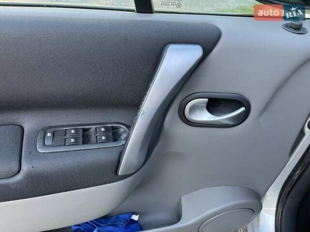 Рено Сценик 2009 в Харькове на Automoto.ua Серый Рено Сценик, объемом двигателя 0 л и пробегом 239 тыс. км за 6800 $, фото 12 на Automoto.ua