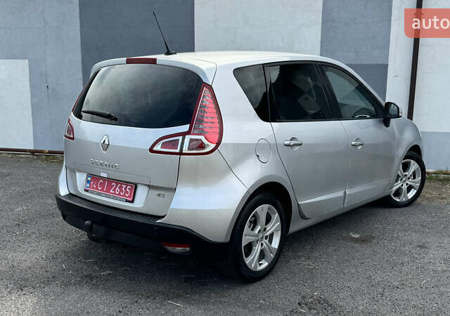 Рено Сценик 2009 в Виннице на Automoto.ua Серый Рено Сценик, объемом двигателя 0 л и пробегом 220 тыс. км за 7750 $, фото 23 на Automoto.ua