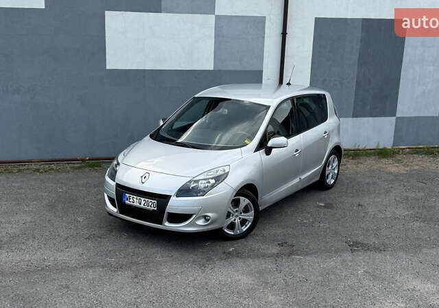 Рено Сценик 2009 в Виннице на Automoto.ua Серый Рено Сценик, объемом двигателя 0 л и пробегом 220 тыс. км за 7750 $, фото 4 на Automoto.ua