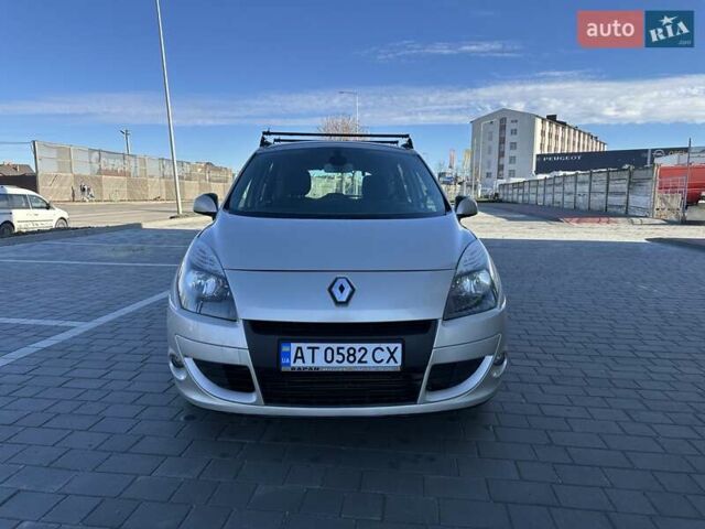 Серый Рено Сценик, объемом двигателя 1.46 л и пробегом 213 тыс. км за 5600 $, фото 4 на Automoto.ua