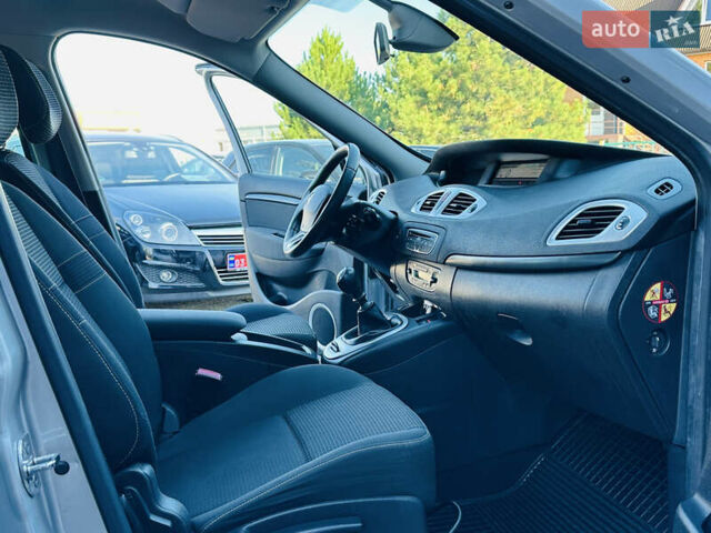 Рено Сценик 2009 в Харькове на Automoto.ua Серый Рено Сценик, объемом двигателя 1.6 л и пробегом 203 тыс. км за 7999 $, фото 33 на Automoto.ua