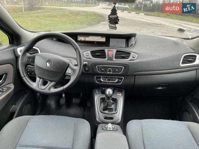 Сірий Рено Сценік, об'ємом двигуна 1.5 л та пробігом 268 тис. км за 6450 $, фото 27 на Automoto.ua