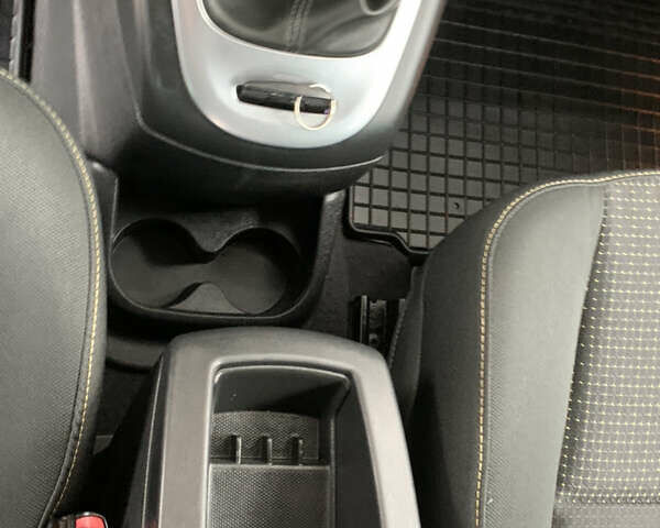 Серый Рено Сценик, объемом двигателя 1.6 л и пробегом 214 тыс. км за 7350 $, фото 57 на Automoto.ua