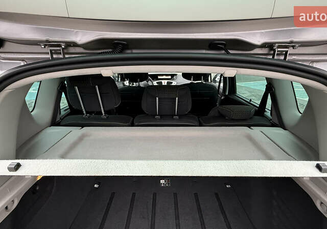 Сірий Рено Сценік, об'ємом двигуна 1.6 л та пробігом 176 тис. км за 7250 $, фото 19 на Automoto.ua