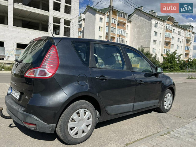 Серый Рено Сценик, объемом двигателя 1.5 л и пробегом 295 тыс. км за 5800 $, фото 2 на Automoto.ua