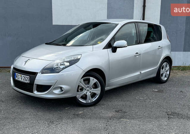 Рено Сценик 2009 в Виннице на Automoto.ua Серый Рено Сценик, объемом двигателя 0 л и пробегом 220 тыс. км за 7750 $, фото 9 на Automoto.ua