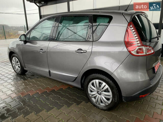 Серый Рено Сценик, объемом двигателя 1.6 л и пробегом 214 тыс. км за 7350 $, фото 34 на Automoto.ua