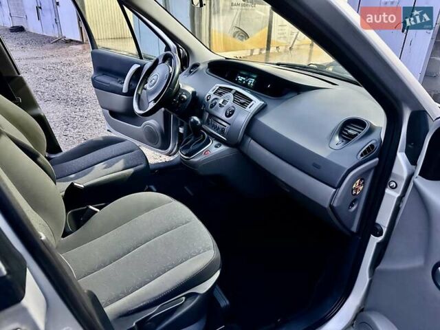 Серый Рено Сценик, объемом двигателя 1.6 л и пробегом 228 тыс. км за 5450 $, фото 20 на Automoto.ua