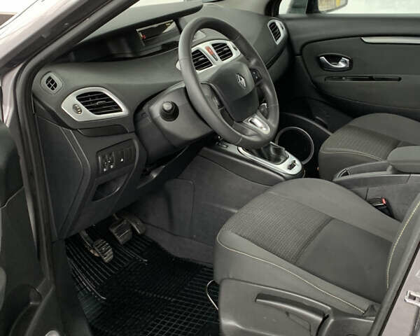 Серый Рено Сценик, объемом двигателя 1.6 л и пробегом 214 тыс. км за 7350 $, фото 72 на Automoto.ua