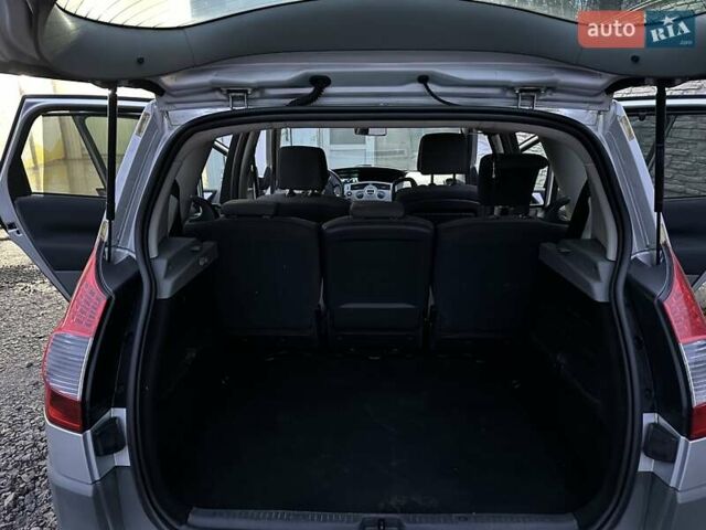 Серый Рено Сценик, объемом двигателя 1.6 л и пробегом 228 тыс. км за 5450 $, фото 23 на Automoto.ua