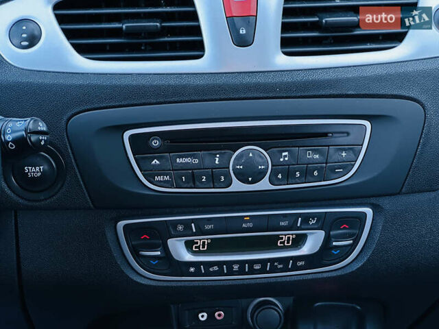 Рено Сценик 2009 в Харькове на Automoto.ua Серый Рено Сценик, объемом двигателя 1.6 л и пробегом 203 тыс. км за 7999 $, фото 30 на Automoto.ua