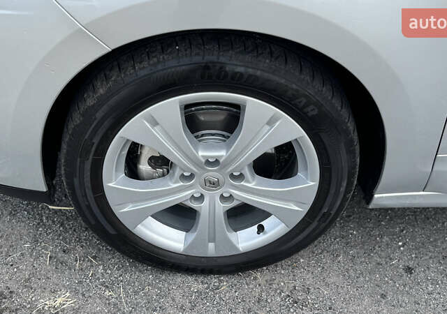 Рено Сценик 2009 в Виннице на Automoto.ua Серый Рено Сценик, объемом двигателя 0 л и пробегом 220 тыс. км за 7750 $, фото 31 на Automoto.ua