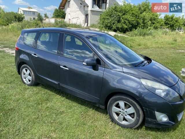 Сірий Рено Сценік, об'ємом двигуна 1.4 л та пробігом 205 тис. км за 6700 $, фото 1 на Automoto.ua
