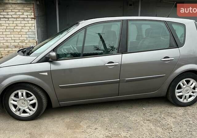 Сірий Рено Сценік, об'ємом двигуна 1.5 л та пробігом 390 тис. км за 5500 $, фото 8 на Automoto.ua